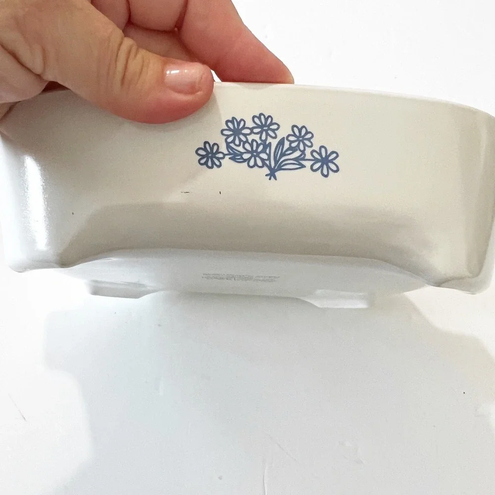 Corningware Blue Cornflower 68-8000 Small Square Casserole W/Lid Montgomery Ward